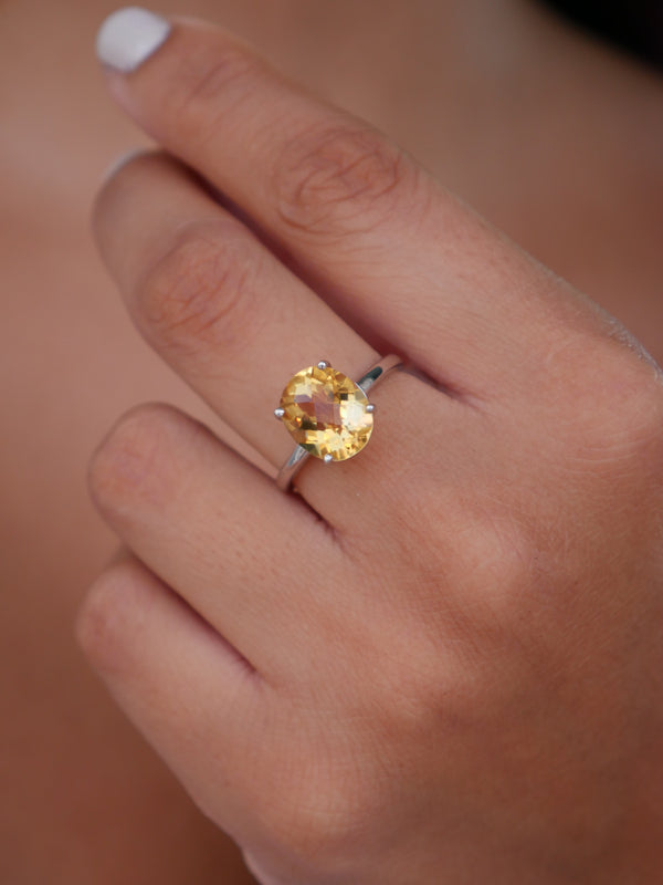 rings, silver, citrine rings, engagement rings, solitaire rings, yellow rings, crystals, chakra jewelry, fashion jewelry, accessories, nickel free jewelry, trending on tiktok and instagram, gift ideas, birthday gift ideas, graduation gift ideas, christmas gift ideas, cocktail rings , nice rings, fine jewelry, oval rings, rings that wont turn green with water, anti tarnish rings, fine jewelry, yellow rings,  yellow diamond rings