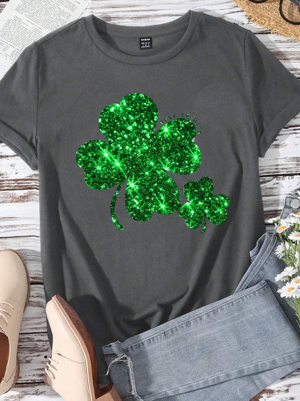 St Patricks Day T Shirt Lucky Clover Round Neck Short Sleeve T-Shirt