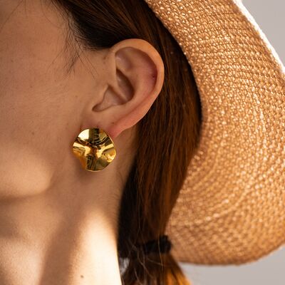earrings, gold earrings, big gold earrings, large stud earrings, big gold earrings, chunky jewelry, gold plated jewelry, gold plated earrings,  nice jewelry, jewelry ideas, womens earrings, gold jewelry, gifts, fashion accessories, fashion ideas, trending earrings, popular gold earrings, nice earrings, nice jewelry, gold jewelry, stainless steel earrings, tarnish free jewelry, fashion jewelry