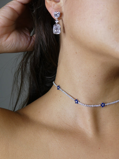 Tennis choker with  blue flowers diamonds cz zircon .925 sterling silver waterproof chokers; wedding jewelry, bridesmaids earrings and necklaces for bridal. Jewelry for black tie events, everyday statement jewelry, Chokers trending on instagram reels and tiktok - jewelry store Miami -Kesley Boutique  