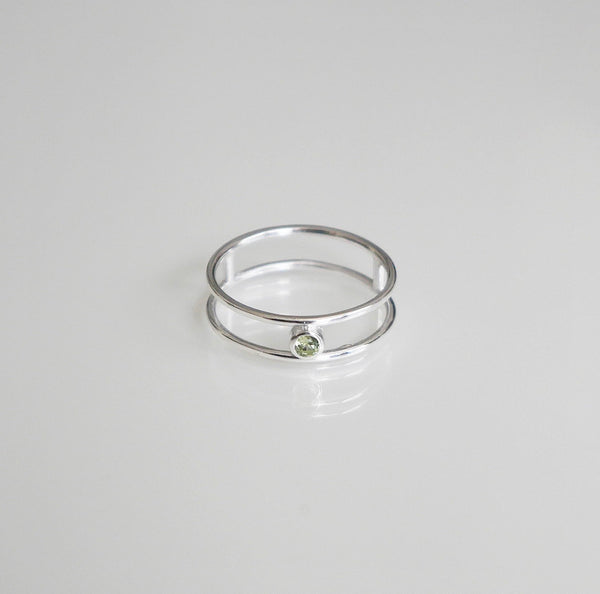 Peridot ring .925 sterling silver peridot ring genstone ring in sterling silver double wire ring with gemstone stack ring peridot stack ring 